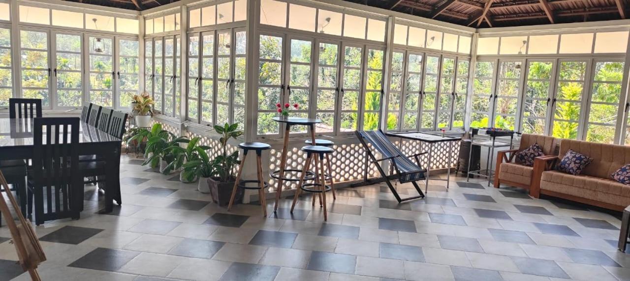 Padikkal Bungalow Витири Екстериор снимка